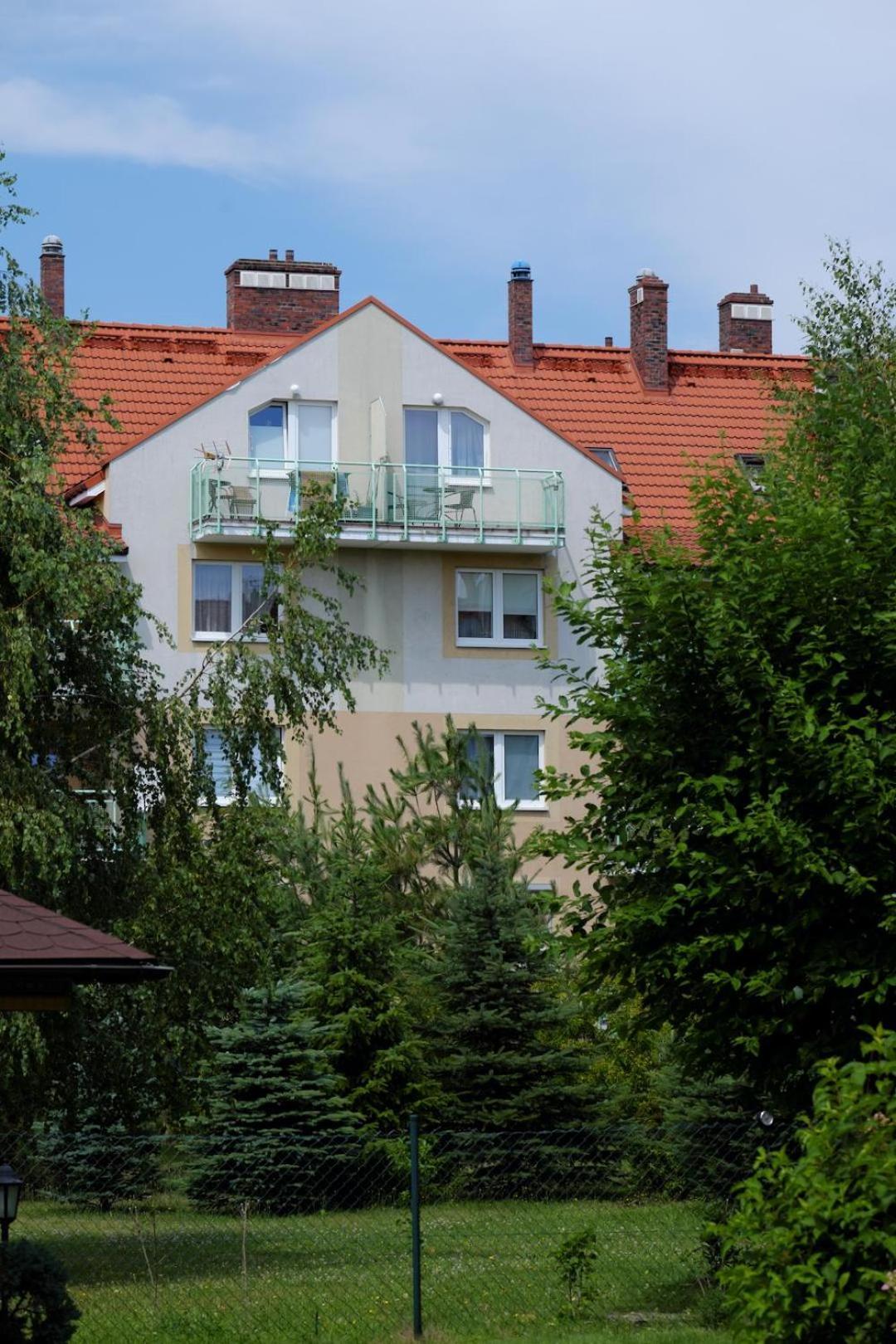 Sloneczny 1 *